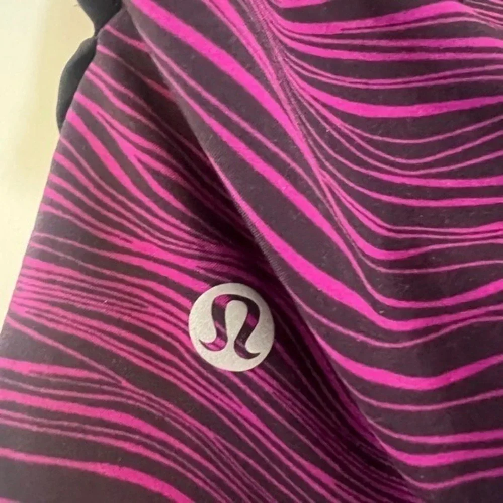 Lululemon Speed Short 2.5 Life Lines Polar Pink Black Size 6 W7A19S
